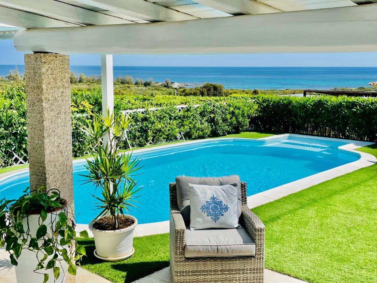 Villa Adel San Teodoro  Exterior foto