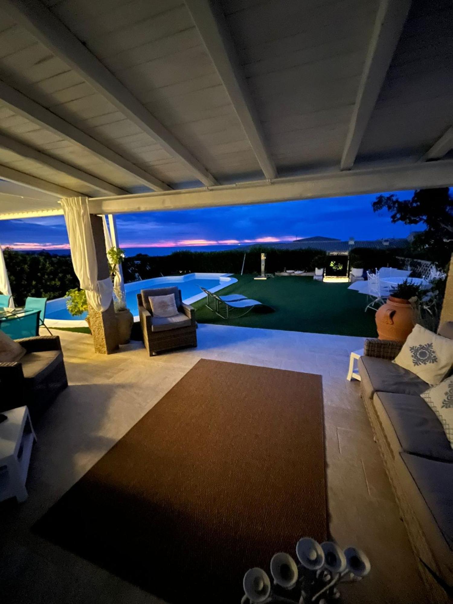 Villa Adel San Teodoro  Exterior foto